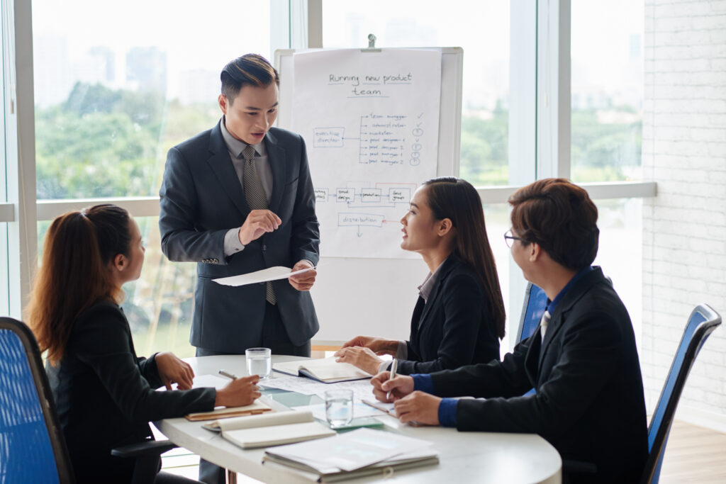 7 Steps to Take Sales Training - Sales Heroes